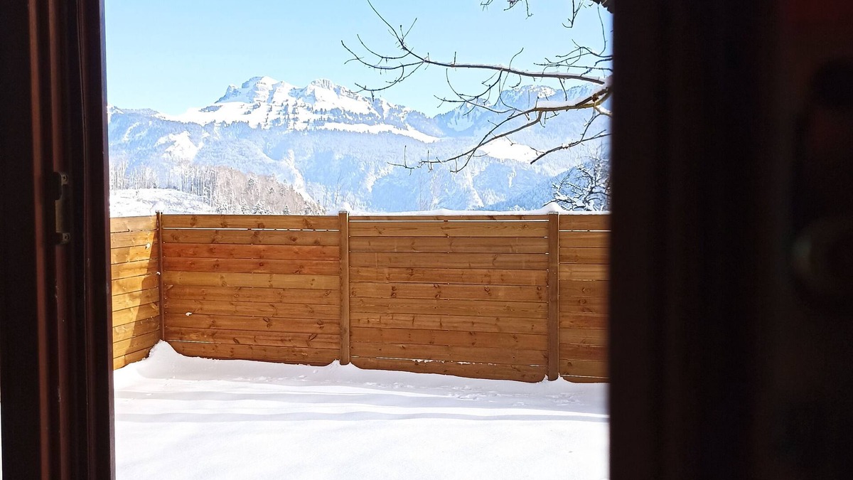 Lullin Apartment | Old farmhouse, mountain view