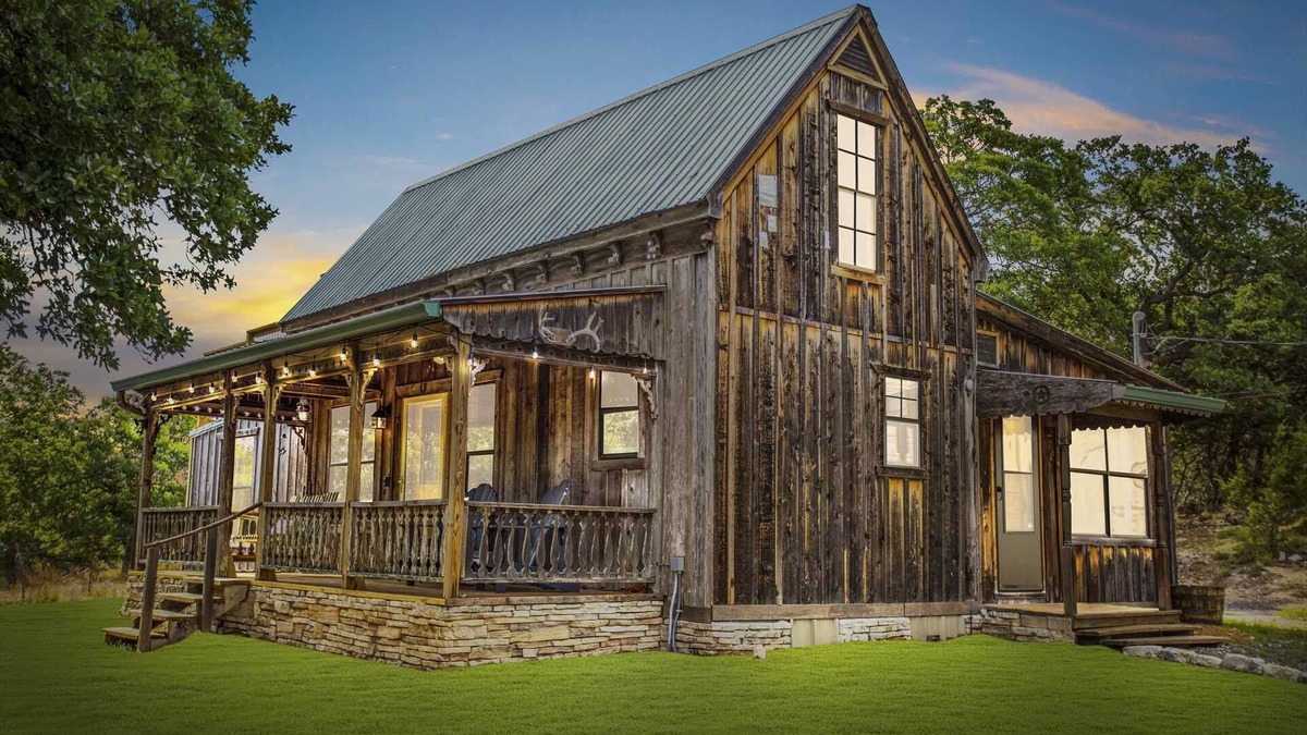 Kerrville Cottage | Old Fellow's Farmhouse