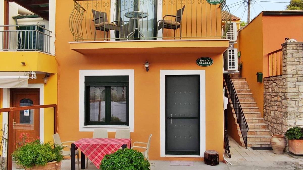 Longos Apartment | Old Harbour Apartments by CorfuEscapes