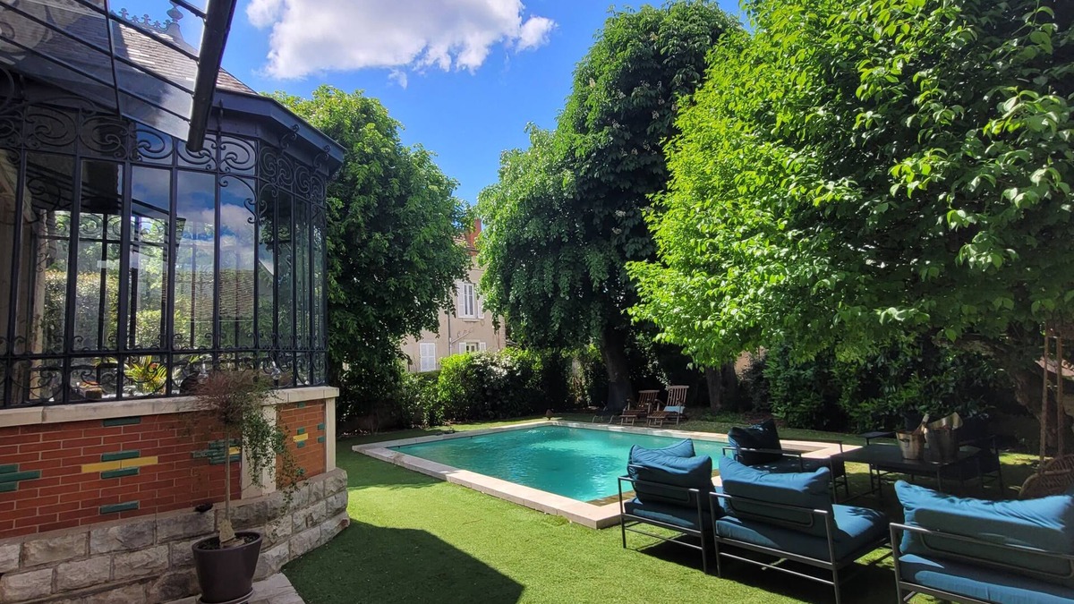 Beaune House | Old house with swimming pool close to town center