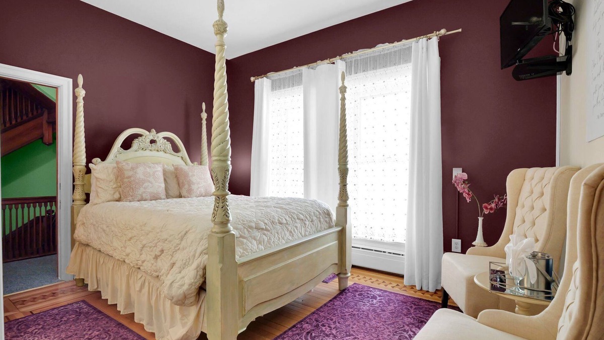 Olean Bed & Breakfast | Old Library Inn - Jane Austen Room
