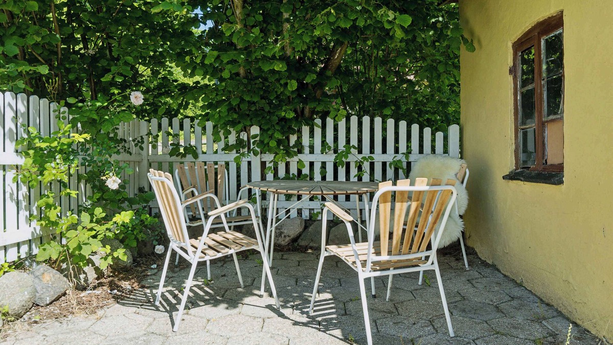 Tranekaer Villa | Old local house from 1904 with natural garden.
