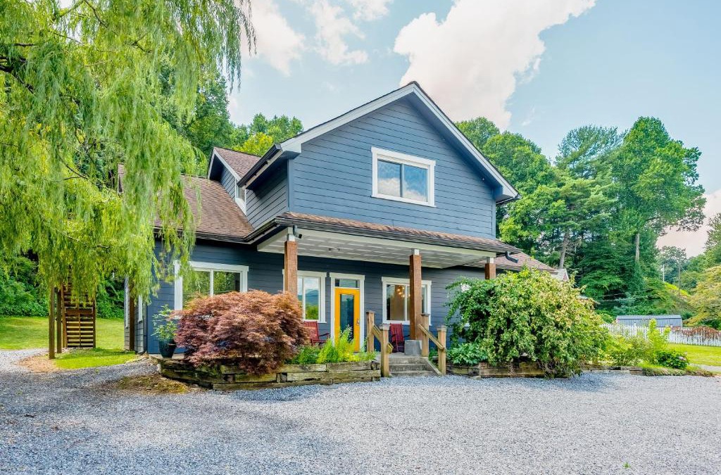 Swannanoa Apartment | Old Lytle Cove Rd - Lower Unit