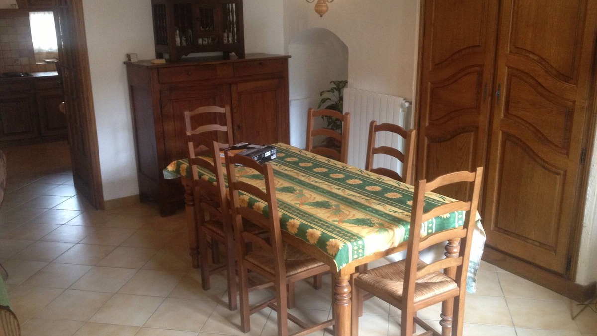 Entrechaux Cottage | Old Mas located at the foot of Mont Ventoux near Vaison La Romaine