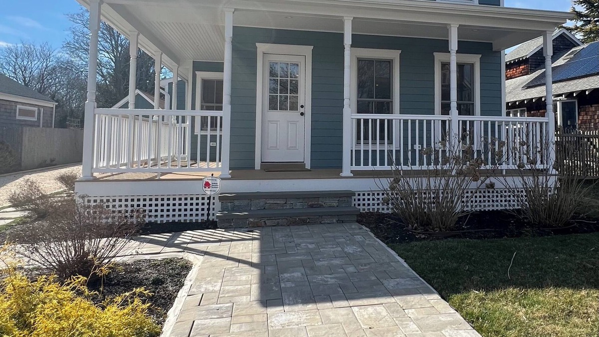 Pipes Cove House | Old meets new in this fully renovated 19th century farm house.
