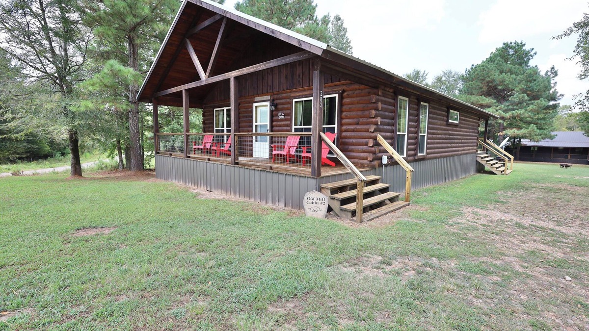 Murfreesboro House | Old Mill Cabin #2 - on the Little MO River, large yard, newly updated!