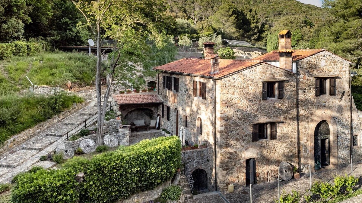 Livorno House | Old mill from 1500, in natural park, close to the sea and from the city.