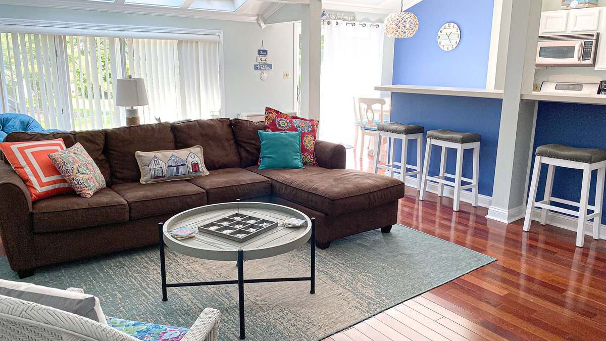 Ocean Park Condo | Old Orchard Beach Condo with pool, 5 minute walk to Beach