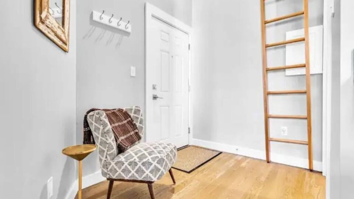 Old Port Apartment | Old Port Studio prime location