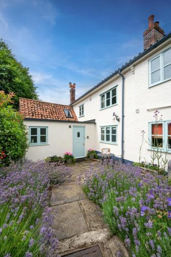Hethel House | Old Post Office Cottage