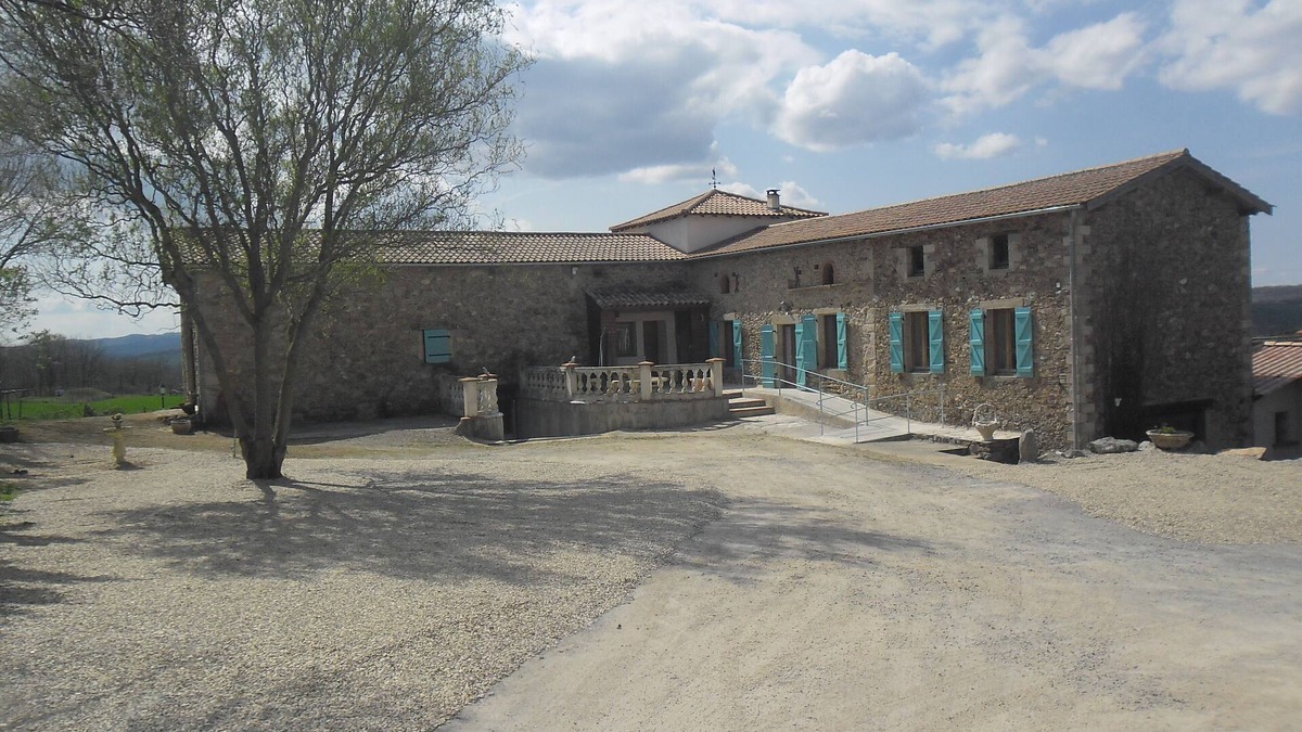 Saint-Andre-de-Najac Other | Old renovated farmhouse with heated pool