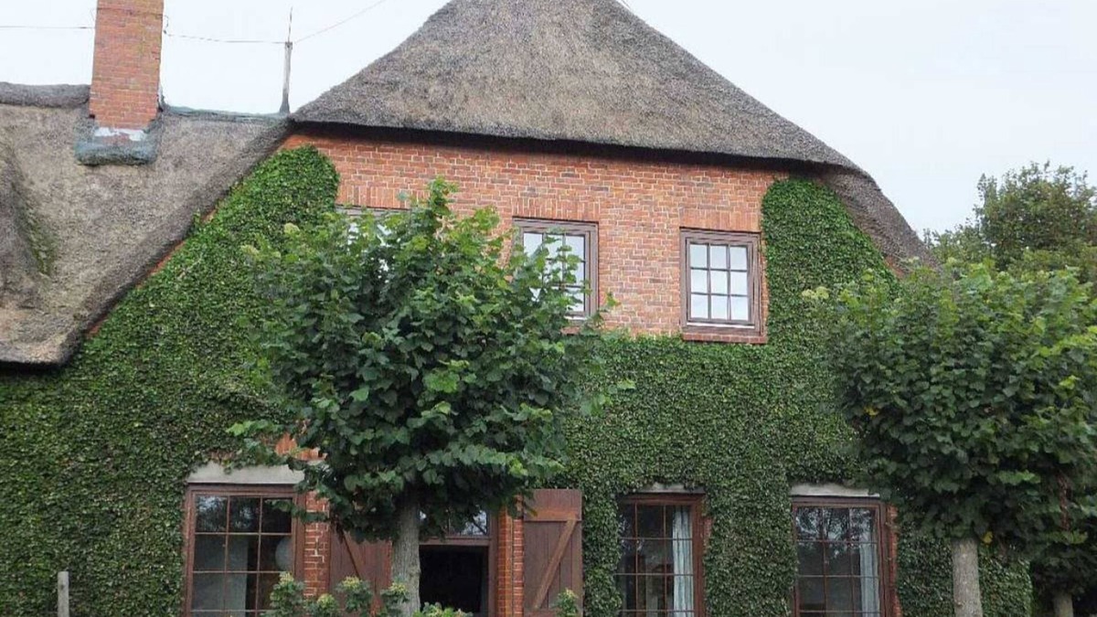 Borgsum Apartment | Old school Goting, southern class