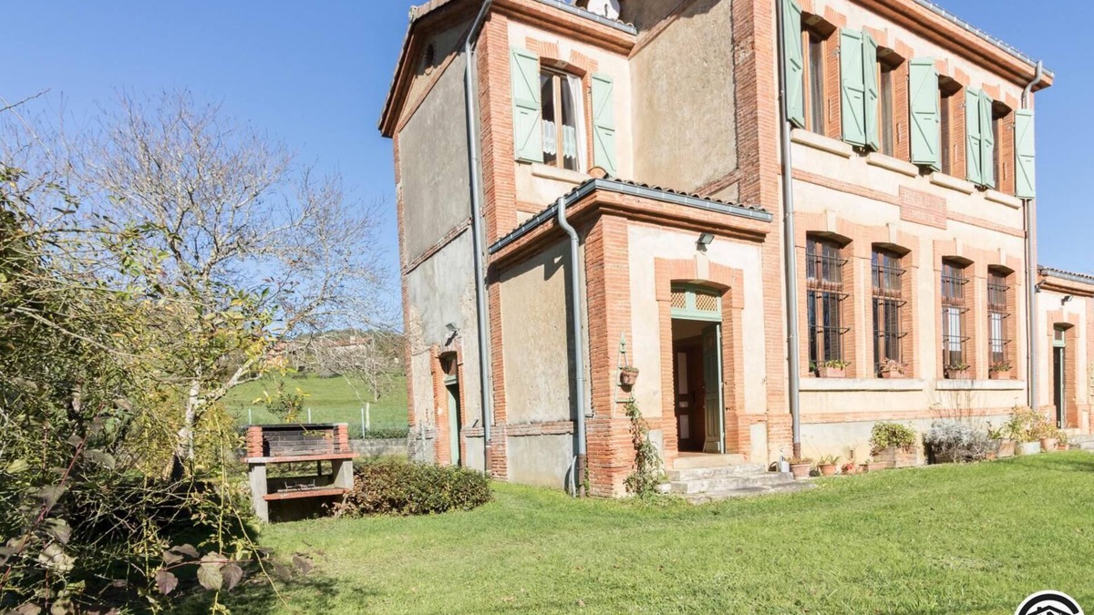Montbrun-Bocage House | Old school - Montbrun-Bocage