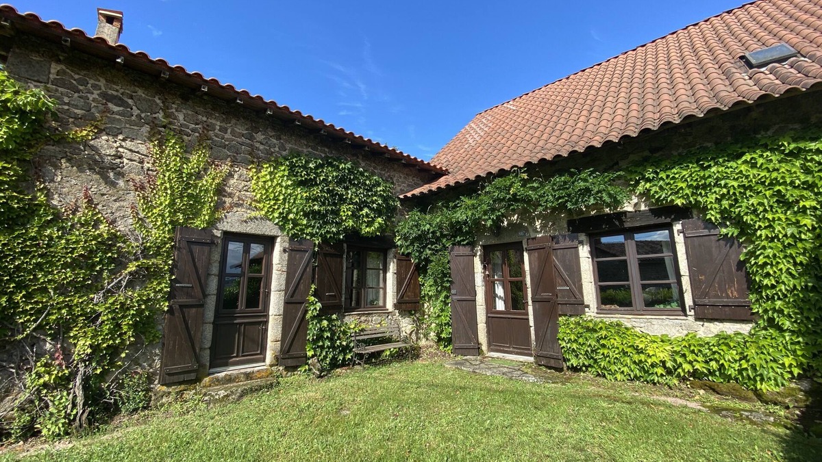 Saint-Saud-Lacoussiere House | Old Stone house in a peaceful rural hamlet within walking distance to village