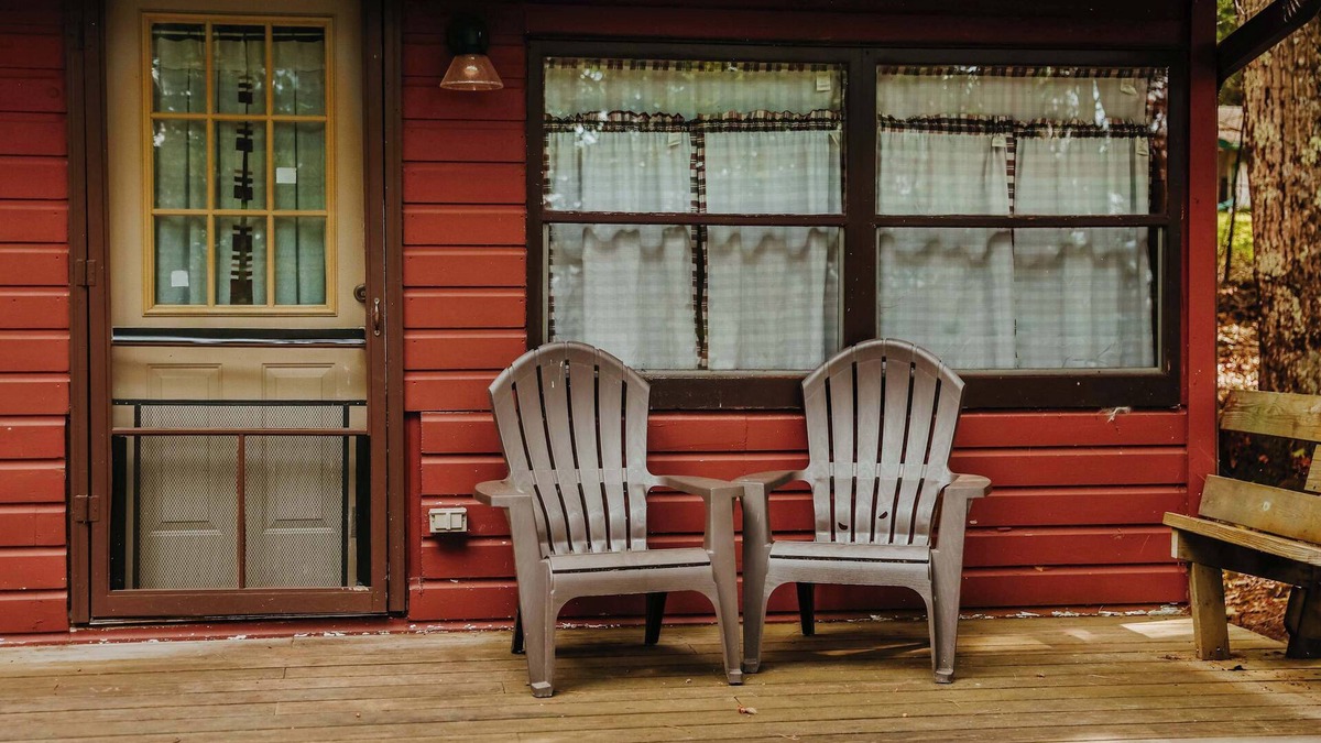 Arbor Vitae House | Old Stoney's Musky - Pet Friendly