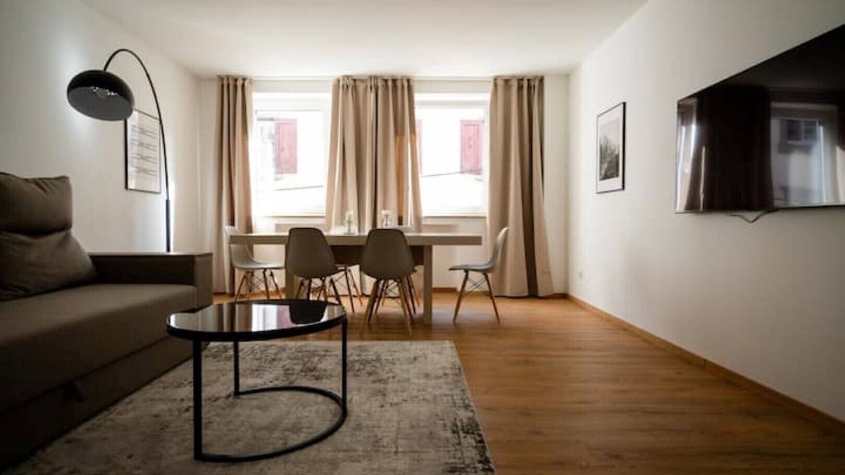 Dusseldorf Old Town Apartment | Old Town Apartment 2 rooms/bathrooms