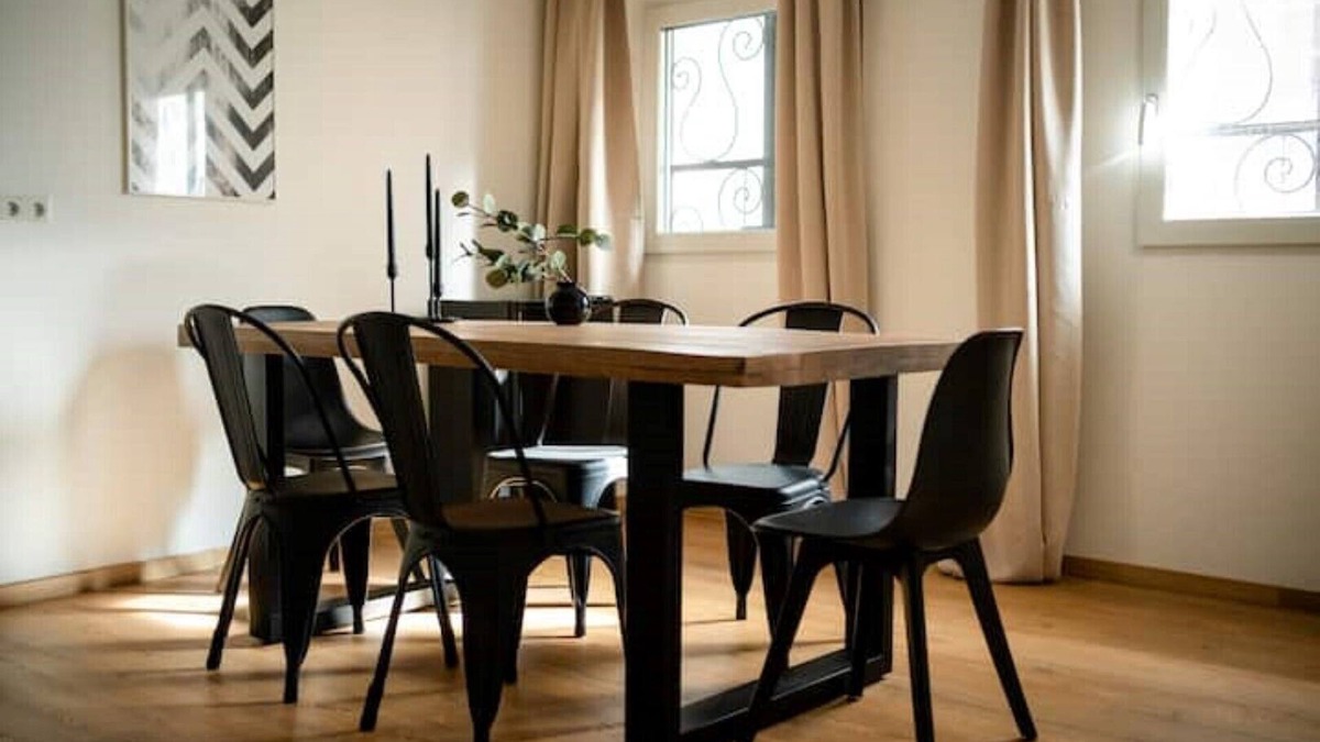 Dusseldorf Old Town Apartment | Old town apartment with 2 bathrooms