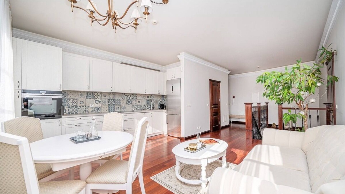 Old Town Apartment | "Old Town Gate Residence" with 3 private bedrooms + 2 separate sleeping places