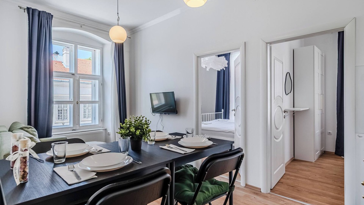 Osijek Apartment | Old Town Heritage Suite 3, Osijek, Croatia