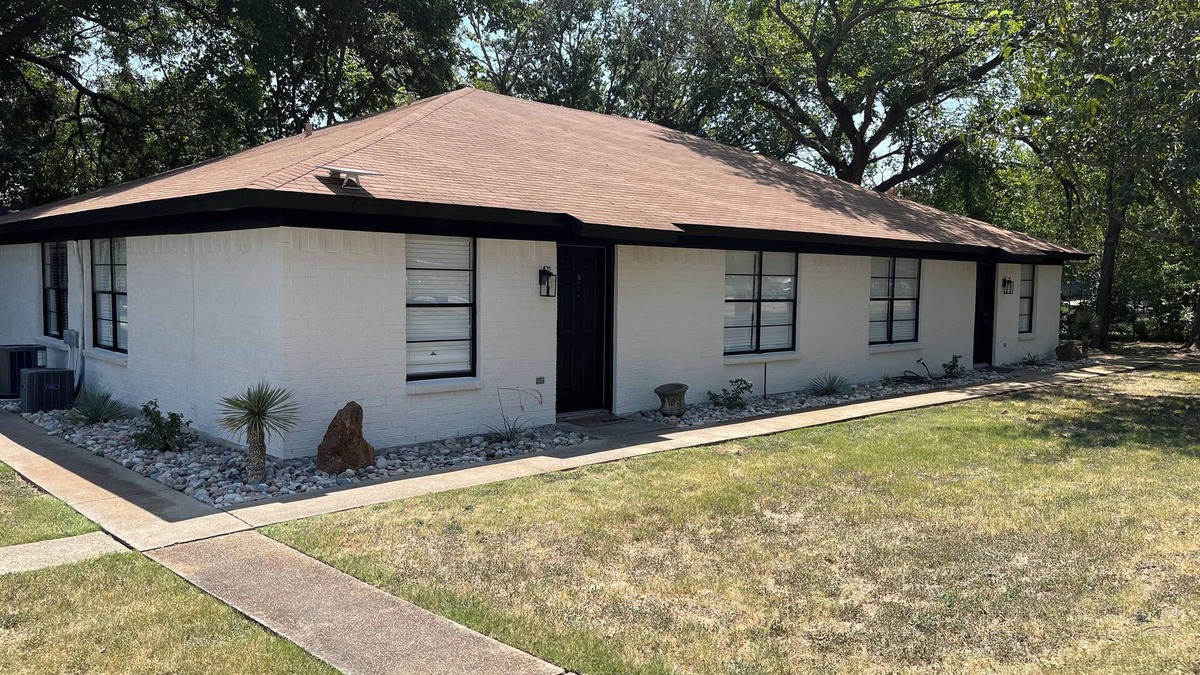 Burleson Apartment | Old Town Hidden Treasure