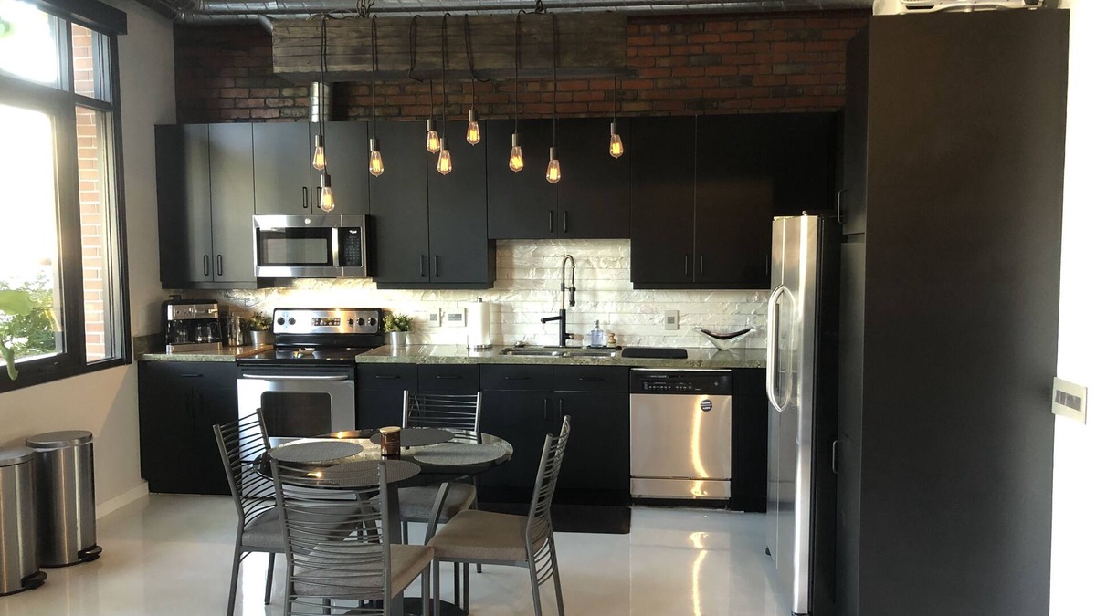 Brown and Stetson Business Condo | Old Town Scottsdale NY-Style Upscale Smarthome Loft