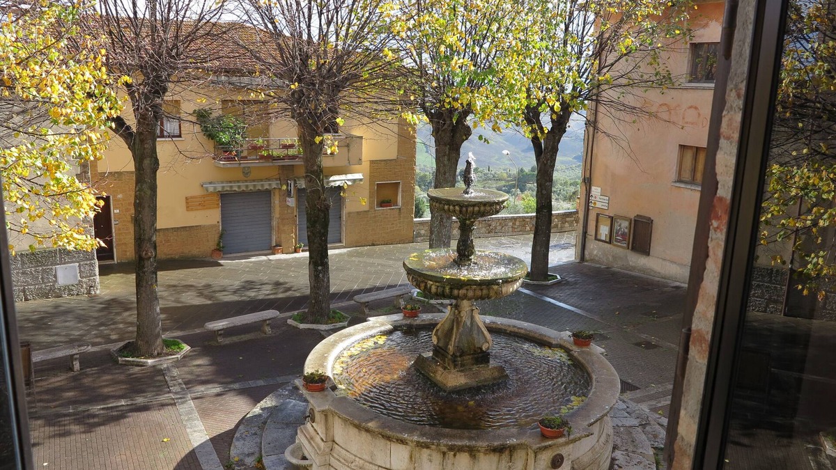 Castiglione d'Orcia House | Old Tuscan house in the medieval village of Castiglione d'Orcia