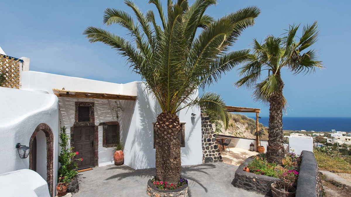 Vourvoulos House | Old Vourvoulos Houses - Santorini - Stylish House for 4-6!