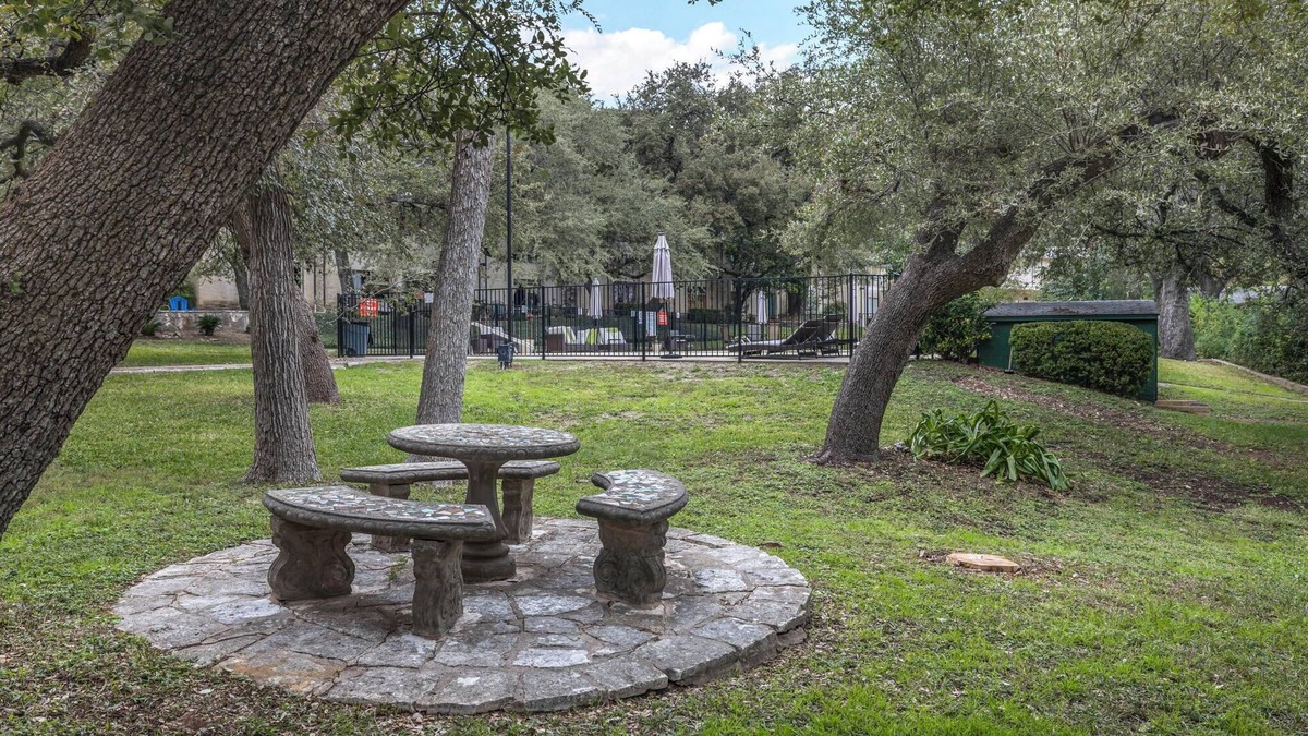 Highland Park West Condo | Old West Austin two Bedroom Charmer