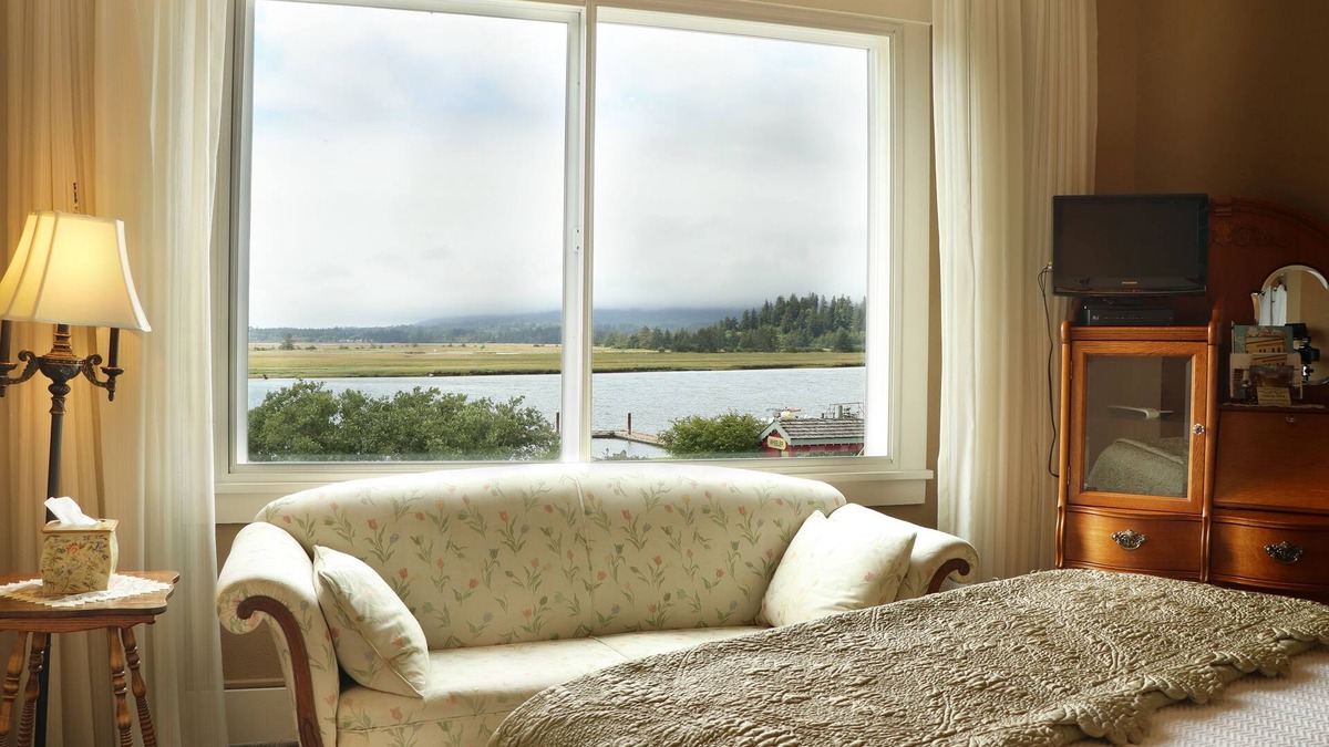 Wheeler Bed & Breakfast | Old Wheeler Hotel