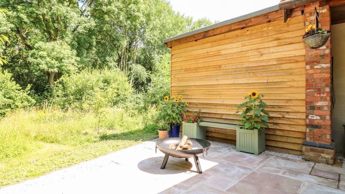 Lincoln Cottage | Old Wood Coach House