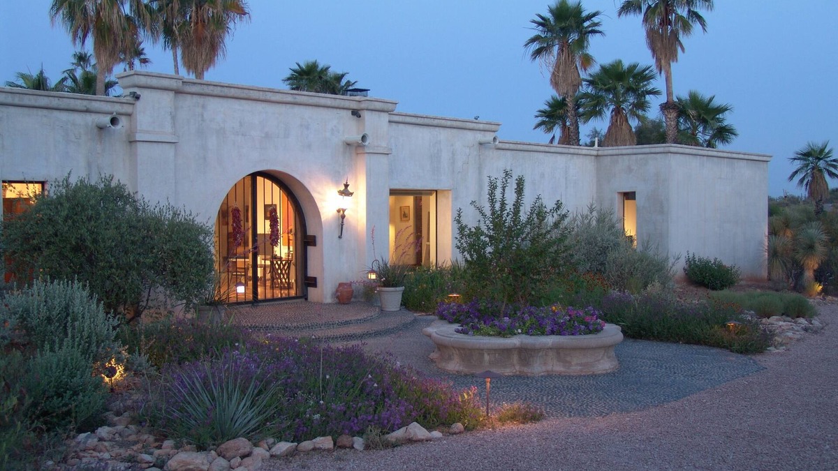 Catalina Foothills Estates Villa | Old world charm and seclusion within an oasis in the Sonoran desert .