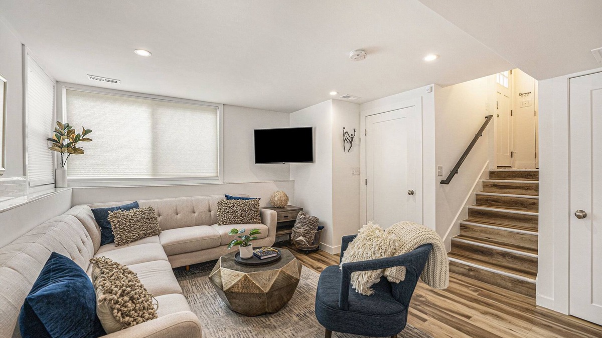 Arvada House | Olde Town Arvada Cozy Getaway