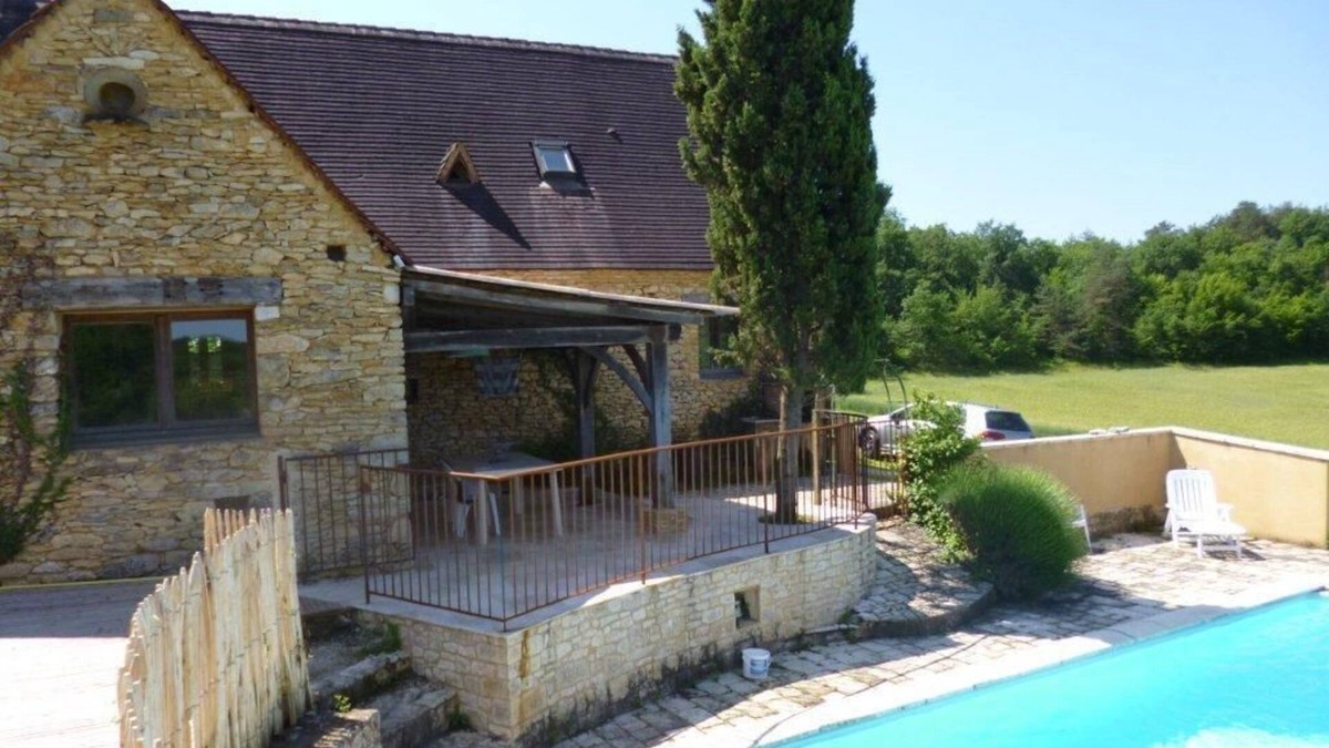 Saint-Amand-de-Coly House | Oléandre is a holiday home "de charme" for 8 people with private swimming pool.