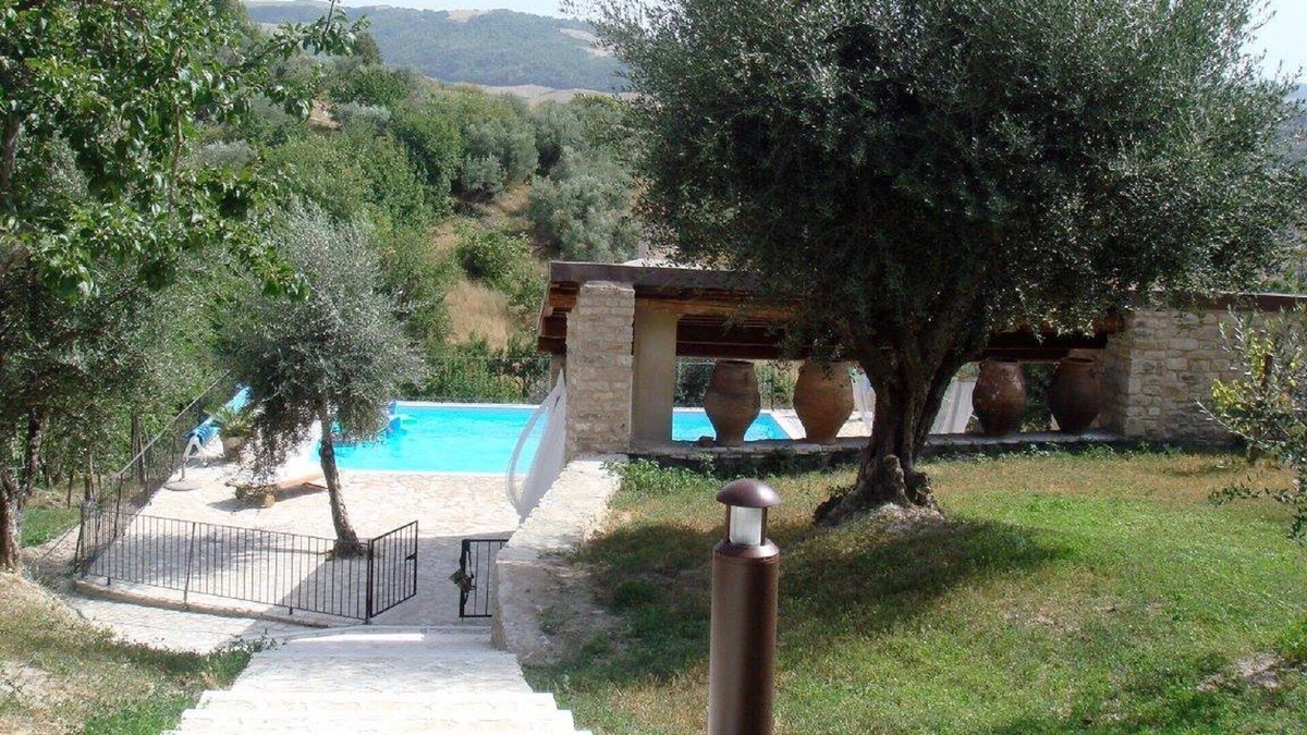 Ripabottoni House | Oleandro 1, your own cottage in a medieval street