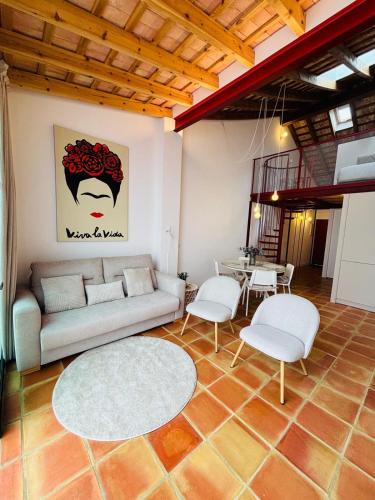 Oliva House | Oliva Lofts & Beach