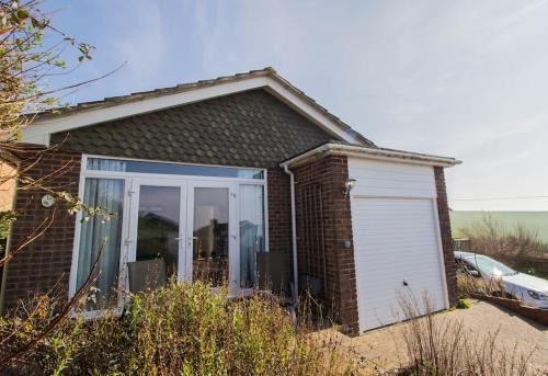 Newhaven House | Olive Garden By Air Premier