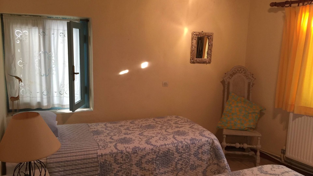 Gavalochori Cottage | Olive Pickers Sleeps 5 (2 Bedrooms)