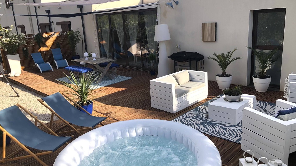 Sommieres House | OLIVE TREES OF MAS BLUE BETWEEN NIMES AND MONTPELLIER