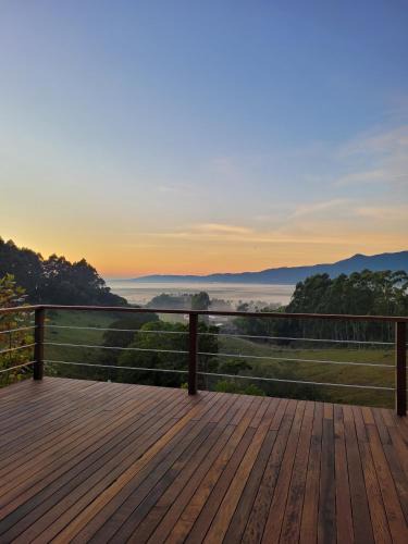 Tijucas House | Oliveira mountain