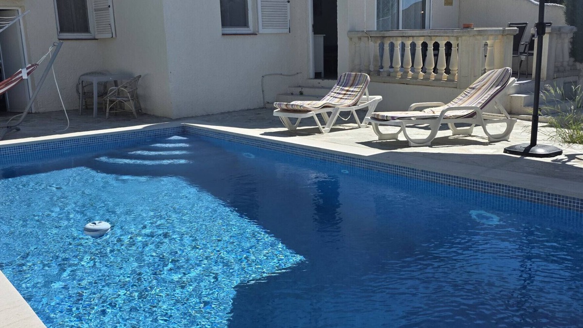 Riumar Ski Chalet | "Olivera"@MARISOL: 340m to the beach, private pool, A/C, WiFi, dog beach.