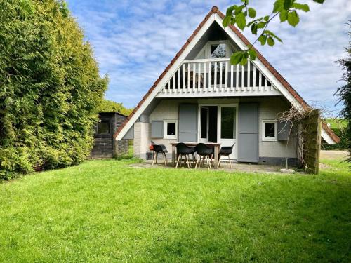 Anjum House | Olivia 6pers House with a private garden close to the National Park Lauwersmeer