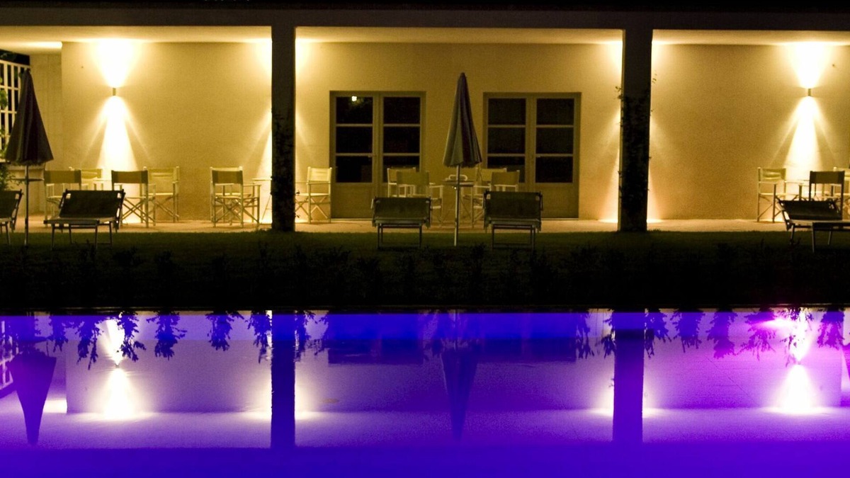 Rignano sull'Arno Villa | Olivo Deluxe Suite Apartment, elegant and modern 80 sqm suite with 2 double bedrooms, 2 private .