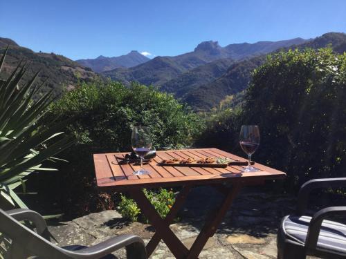 Basieda Apartment | Olmares Terrace Apartment - Picos de Europa