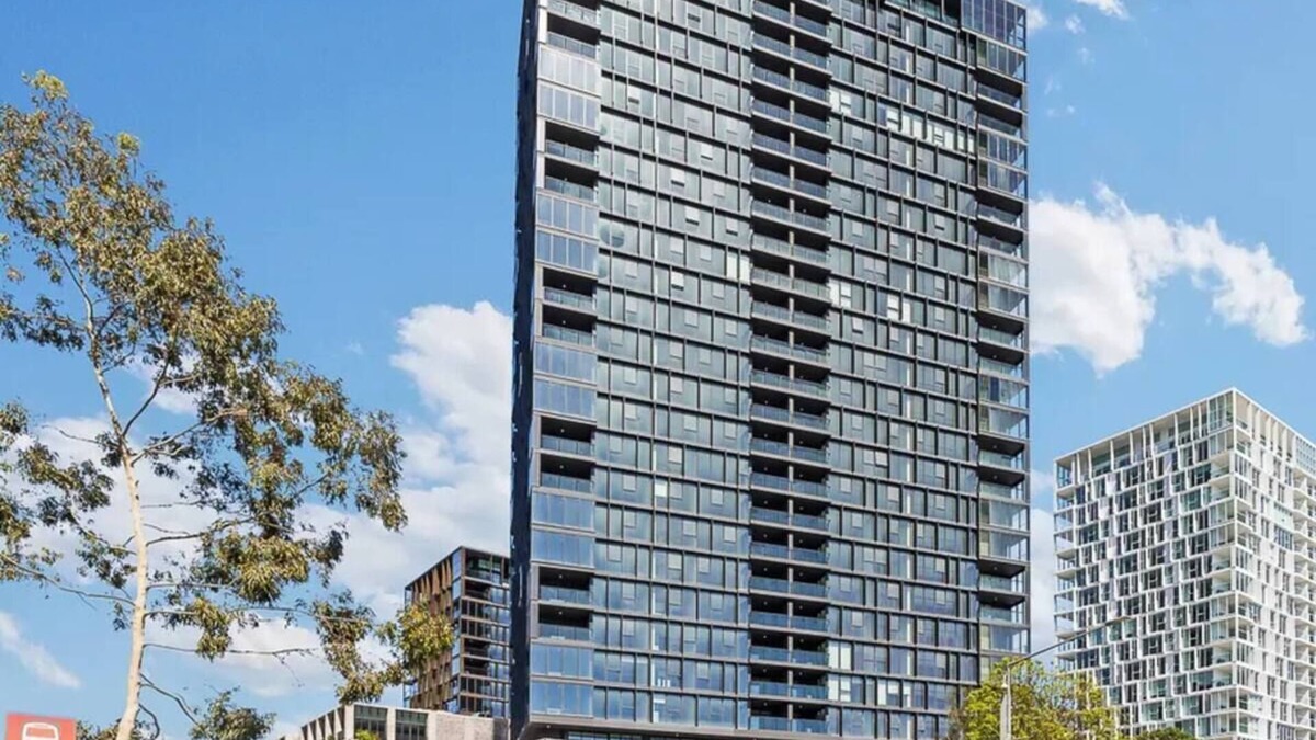Lidcombe Apartment | Olympic Park Stylish 2BR | Walk to stadium | Pool & Gym