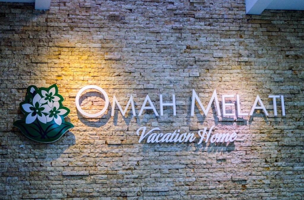 Laweyan House | Omah Melati - Vacation Home