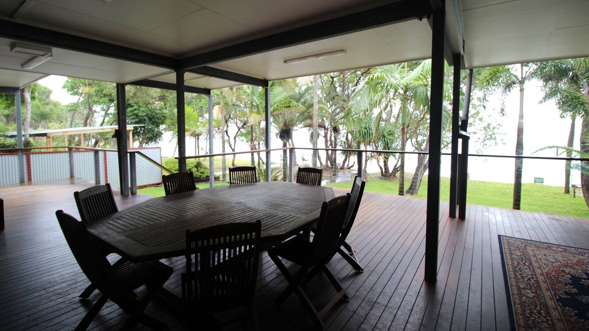 Brisbane Waterfront House | Omaroo @ Cowan Cowan beach front