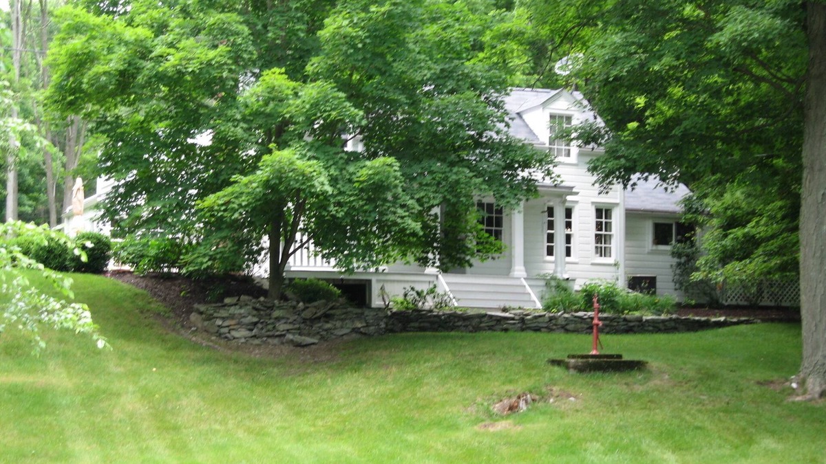 Clinton Corners Bed & Breakfast | Omega Special Sun thru Thurs 5 day minimum 3 miles away
