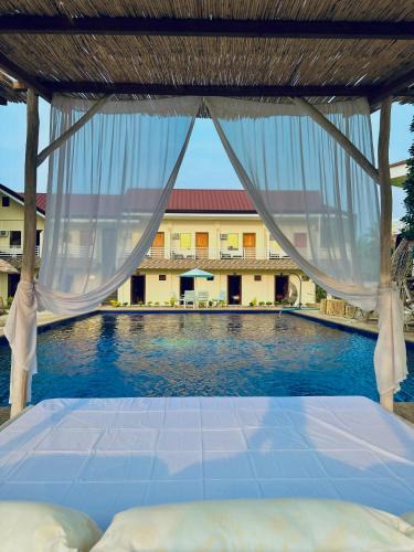 Looc Resort | On Board Lifestyle Resort FREE MOTORBIKE