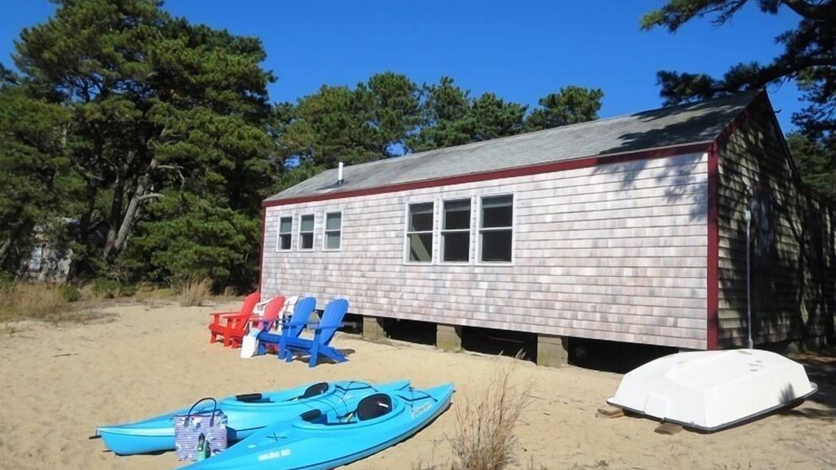 Chatham Cottage | On Goose Pond Pet Friendly Wifi Water Views Private