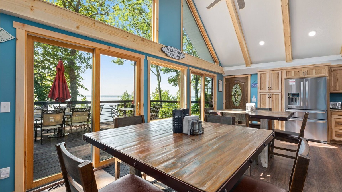 Nisswa House | On Gull Lake | Hot Tub | Fireplace | Fire Pit